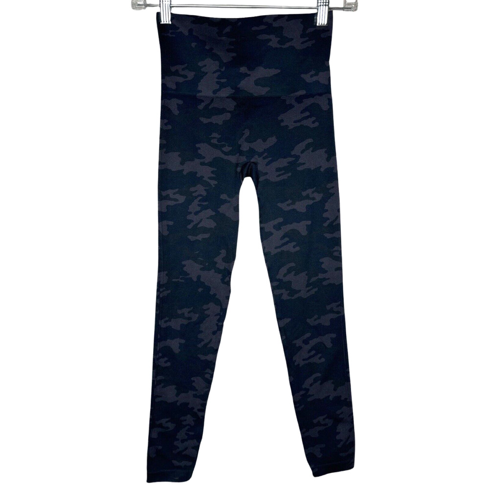 Spanx Pants Womens Small Green Gray Camo Look at Me Now‎ Seamless Crop Leggings